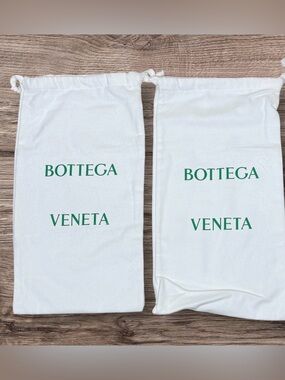 Bottega Veneta Authentic White
Drawstring Dust Bags Set of 2 Shoe Storage Bags